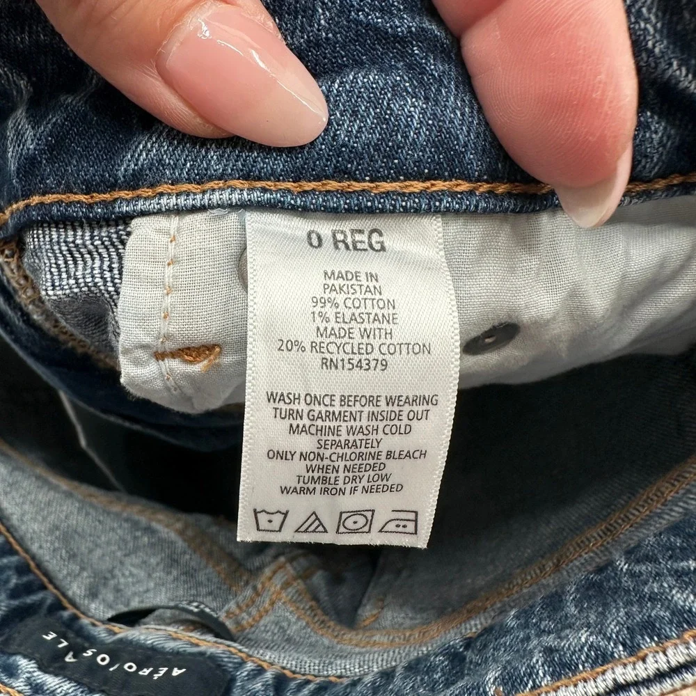 Aeropostale Womens Mid Rise Ankle Straight Jeans Blue‎ Medium Wash Size 0R New